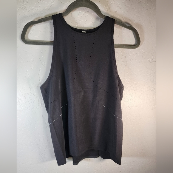 lululemon athletica Tops - Lululemon Fast Track Ventilation Black Tank Size 2